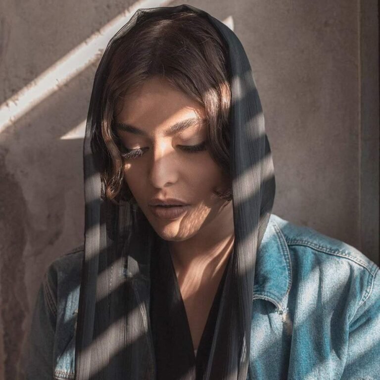 بیوگرافی ریحانه پارسا