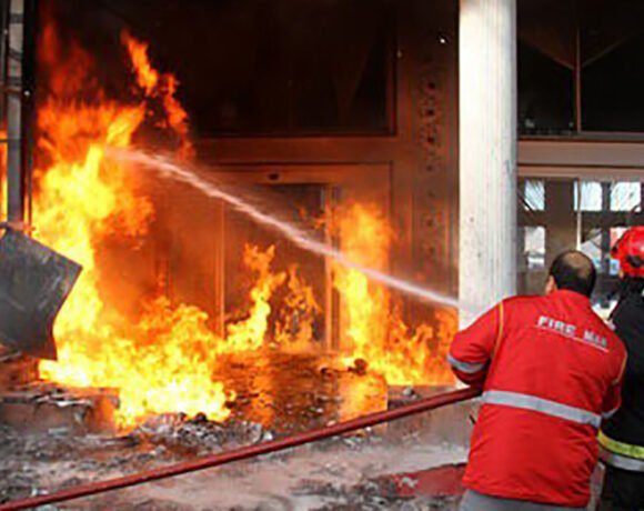 فوت دردناک زن ملایری در آتش سوزی عمدی شوهر