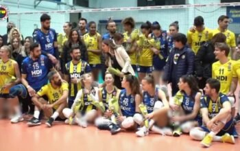 سعید معروف ومحمد موسوی دروالیبال با زنان همبازی شدند