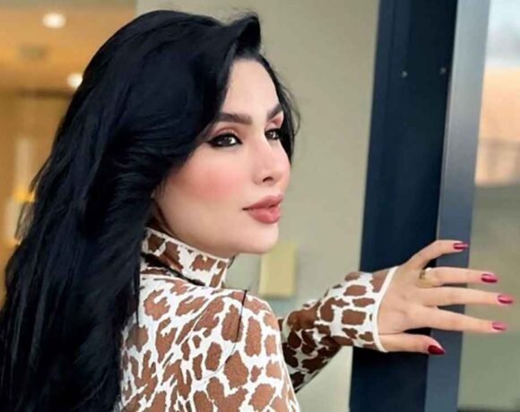 زن میلیاردر همدست دنیا جهانبحت در آمد