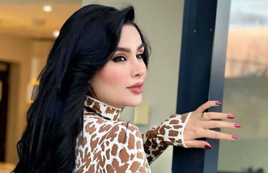 زن میلیاردر همدست دنیا جهانبحت در آمد