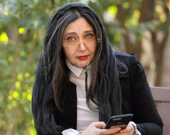 کتایون ریاحی درخانه سالمندان مستقر شد