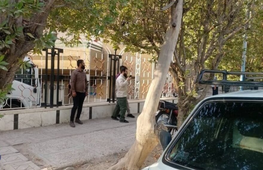 تلاش عده ای مخالف موسیقی برای برهم زدن کنسرت سیروان خسروی در اهواز