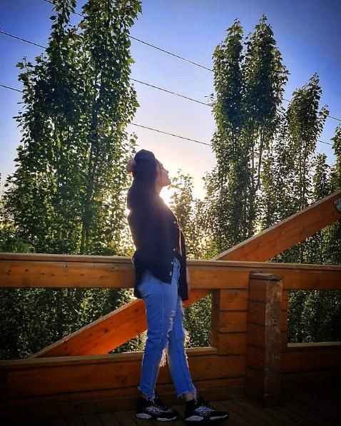 سحر قریشی با لباس تنگ و ناجور