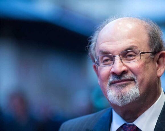 سلمان رشدی ترورشد