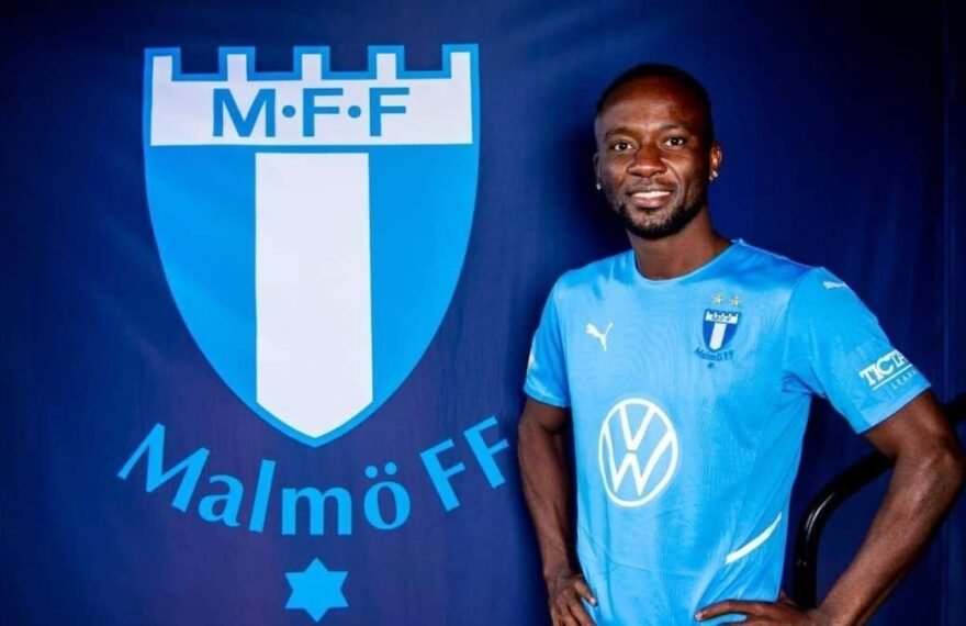 داماد به جای خودش برادرش را فرستاد پای سفره عقد