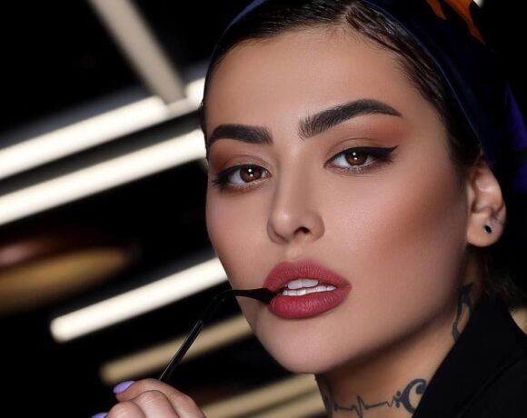 برهنه شدن ریحانه پارسا همه را متعجب کرد /عکس