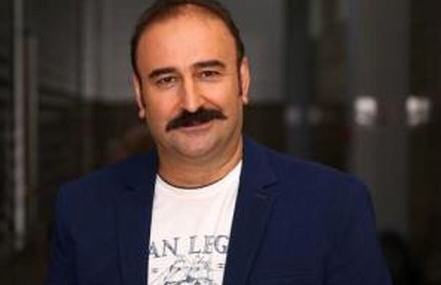 مهران احمدی با چهره جدیدش همه را ترساند