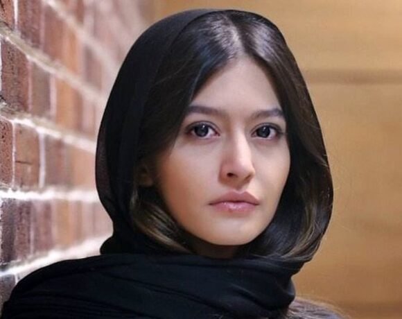 پردیس احمدیه با یک کامنت جنجال به پا کرد !