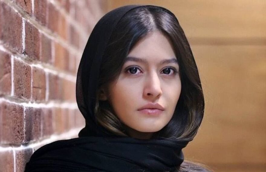 پردیس احمدیه با یک کامنت جنجال به پا کرد !