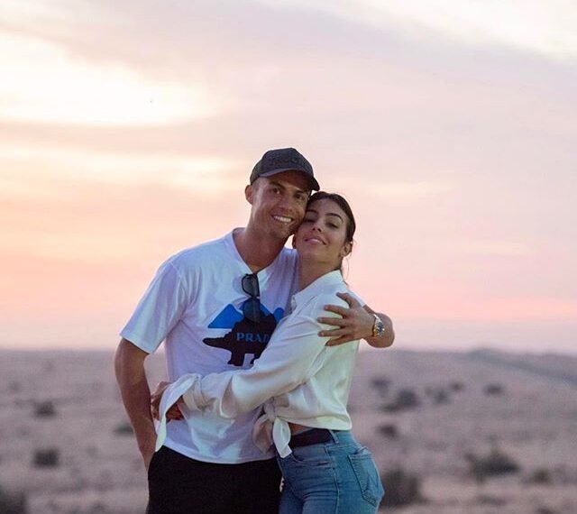 حمله تند خواننده زن عرب به همسر کریس رونالدو