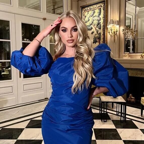 جذاب ترین فوتبالیست زنان با گریه از دنیای فوتبال خداحافظی کرد