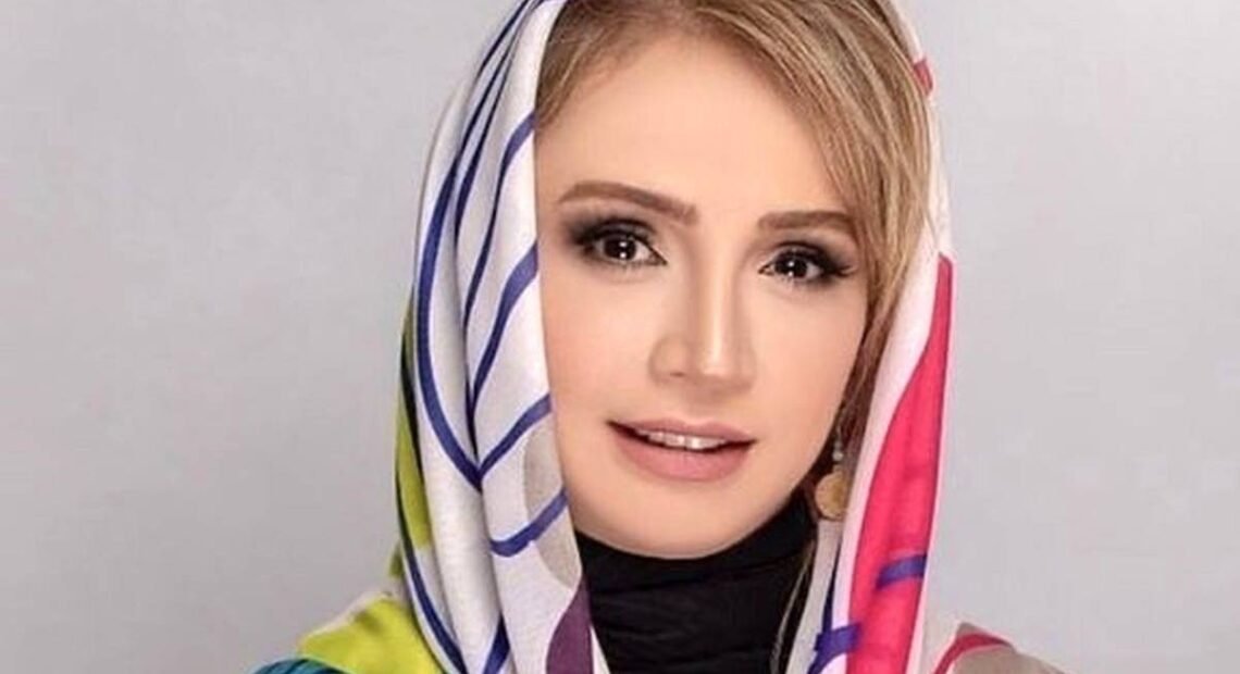 عکسی از شبنم قلی خانی با لباس سنتی