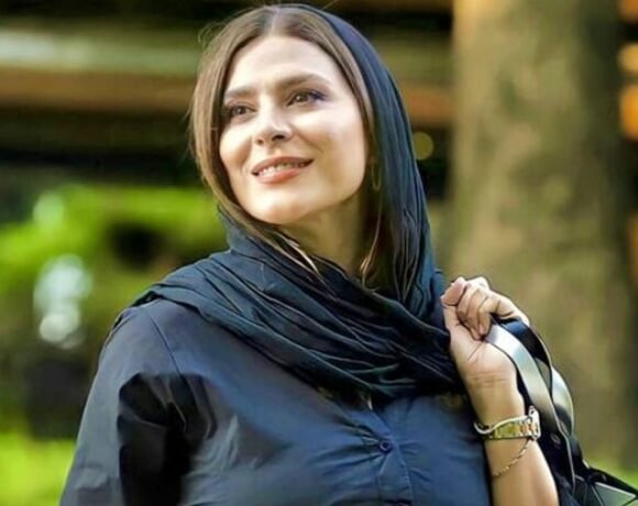 تصویر سحر دولتشاهی پس از جدایی از همایون شجریان